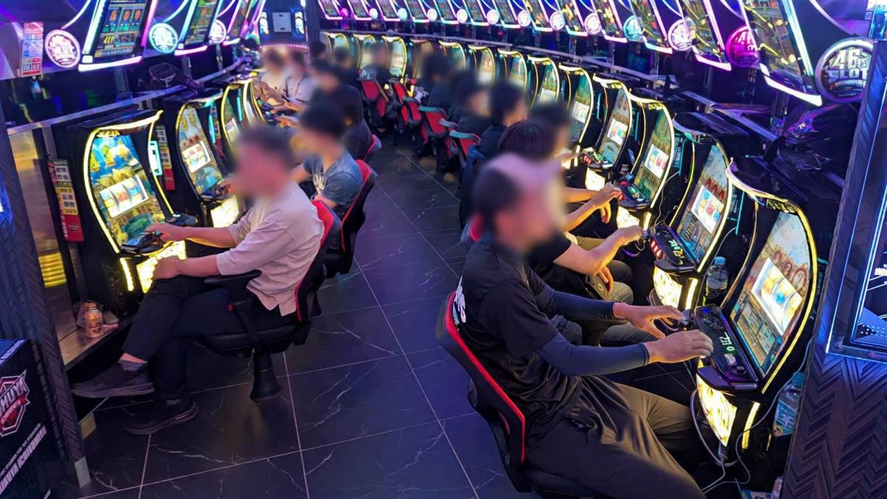 ユーザーで満席の人気機種