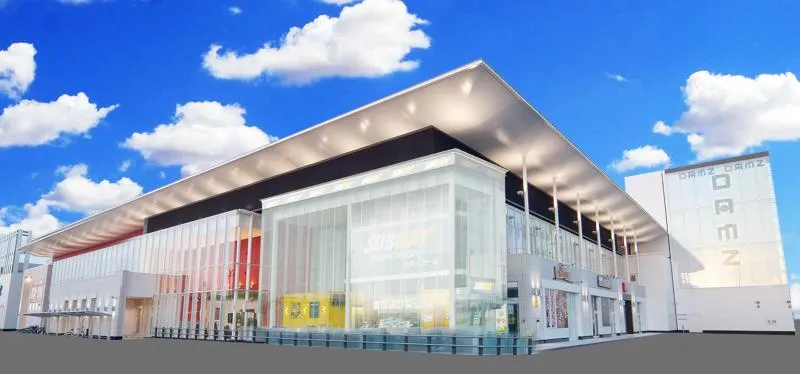 GRAND DAMZ竹尾インター本店の外観
